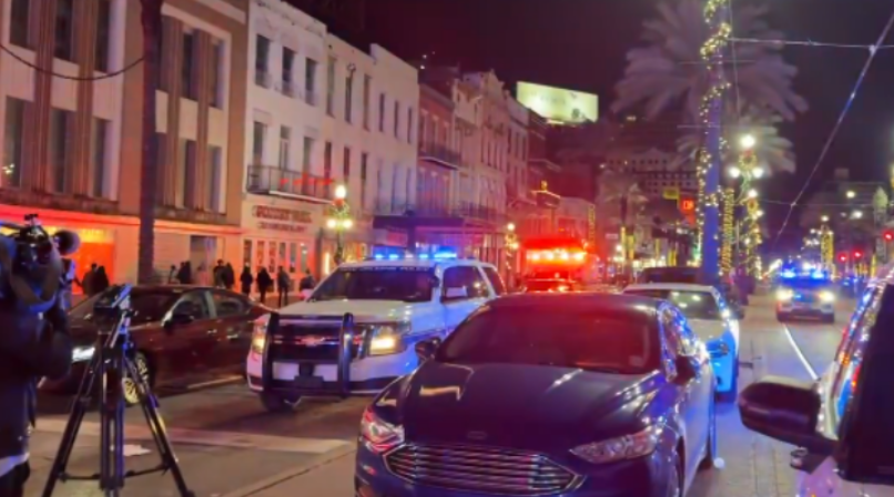 Breaking News: Man intentionally slams truck into crowd in New Orleans, killing 10 and injuring dozens, suspect dead