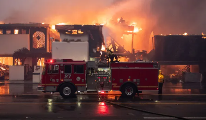 Los Angeles County wildfires kill at least 2, injure several firefighters and civilians