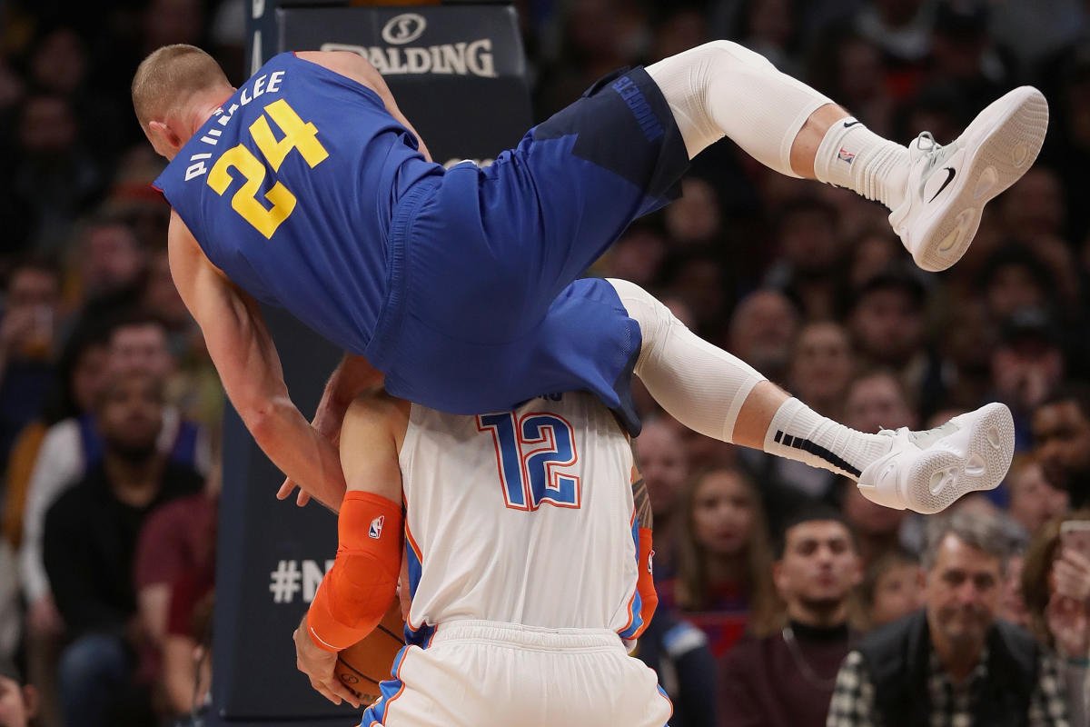 Steven Adams-Mason Plumlee fight: Big men ejected after scuffle in Suns vs. Rockets