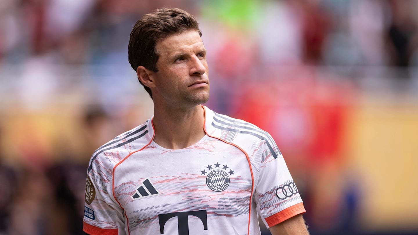 ’I’m Not the Right Guy’—Thomas Muller Scoffs at Idea of Man Utd Move