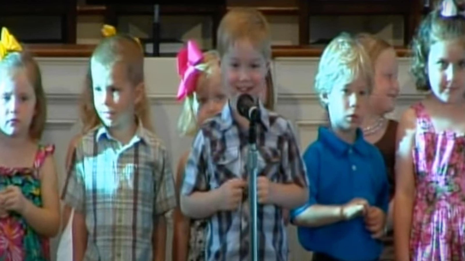 4-Year-Old Boy Recites New Testament Books Then Belts Out ‘All My Ex’s Live in Texas’