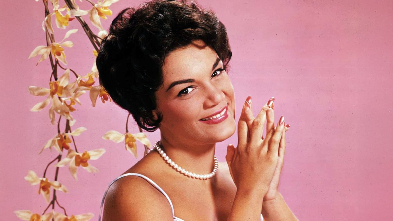 Connie Francis, the Original Pop Icon Behind “Pretty Little Baby,” Dies at 87