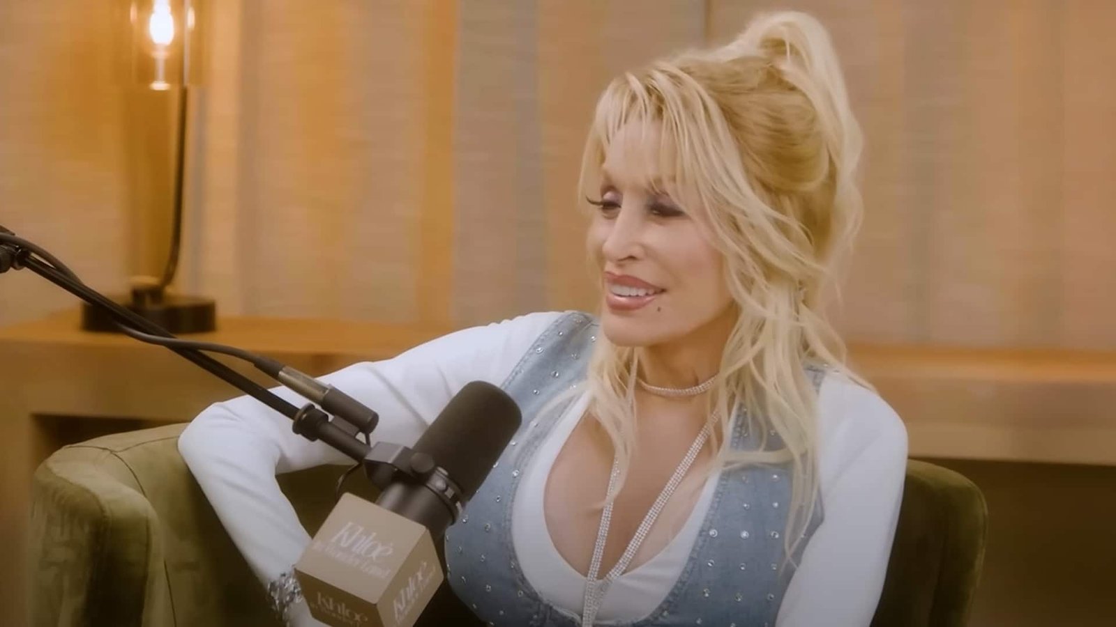 Dolly Parton Says People Tell Her To Stop Talking About Her Faith But She Won’t Listen