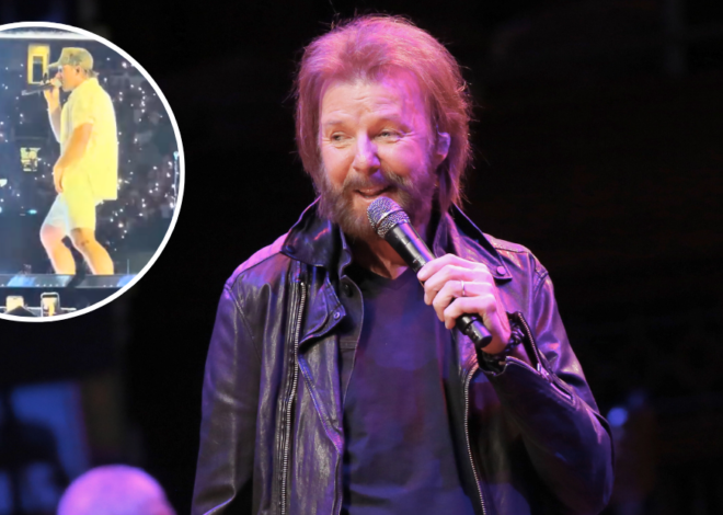 Ronnie Dunn Jokes About Relying on Cheat Sheet for Morgan Wallen Performance