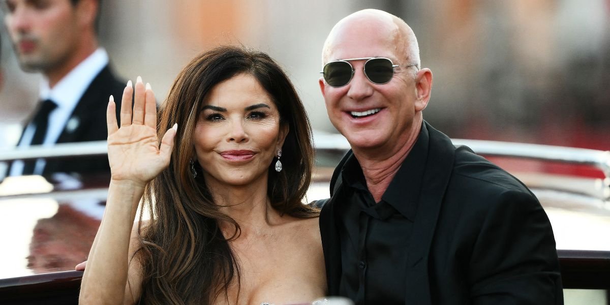 People Can’t Stop Praising Bezos’ First Wife – Photo Comparison with Lauren Sánchez