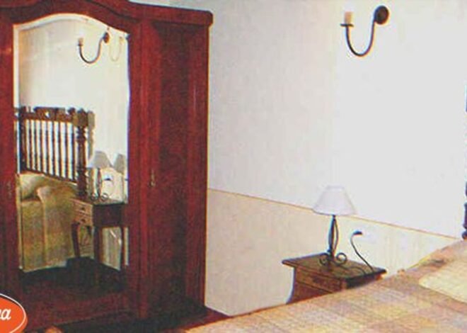 After Mother’s Death, Children Find Old Rusty Door behind Her Wardrobe — Story of the Day