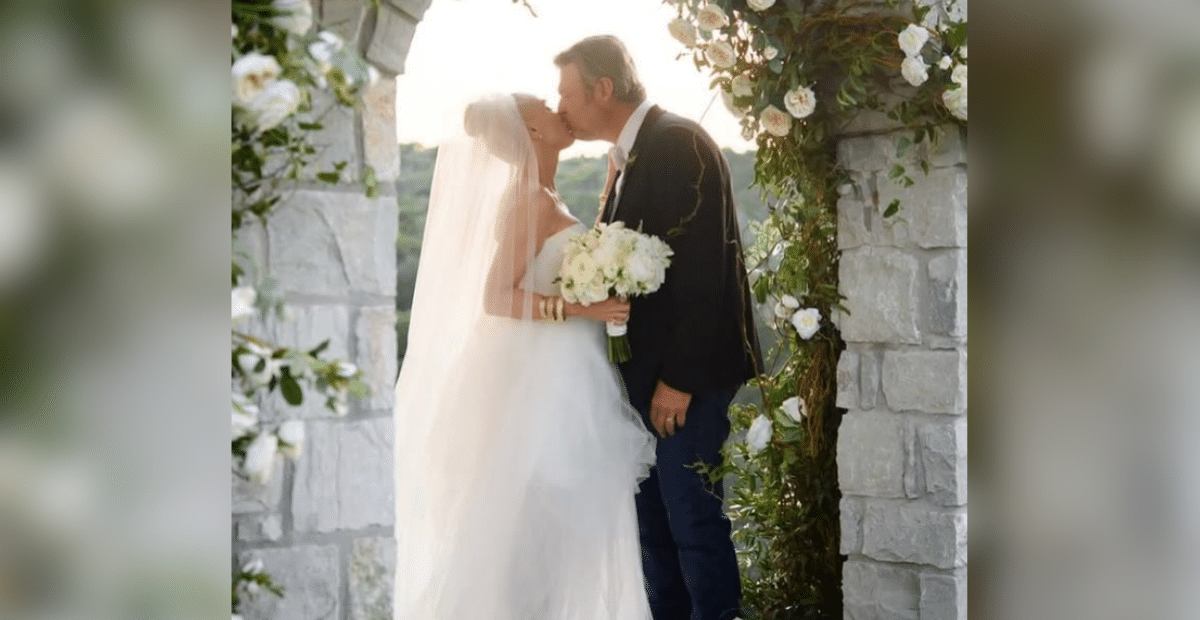 Blake Shelton Shares Sweet Message To His “Pretty Girl” Gwen Stefani On Their 4th Anniversary