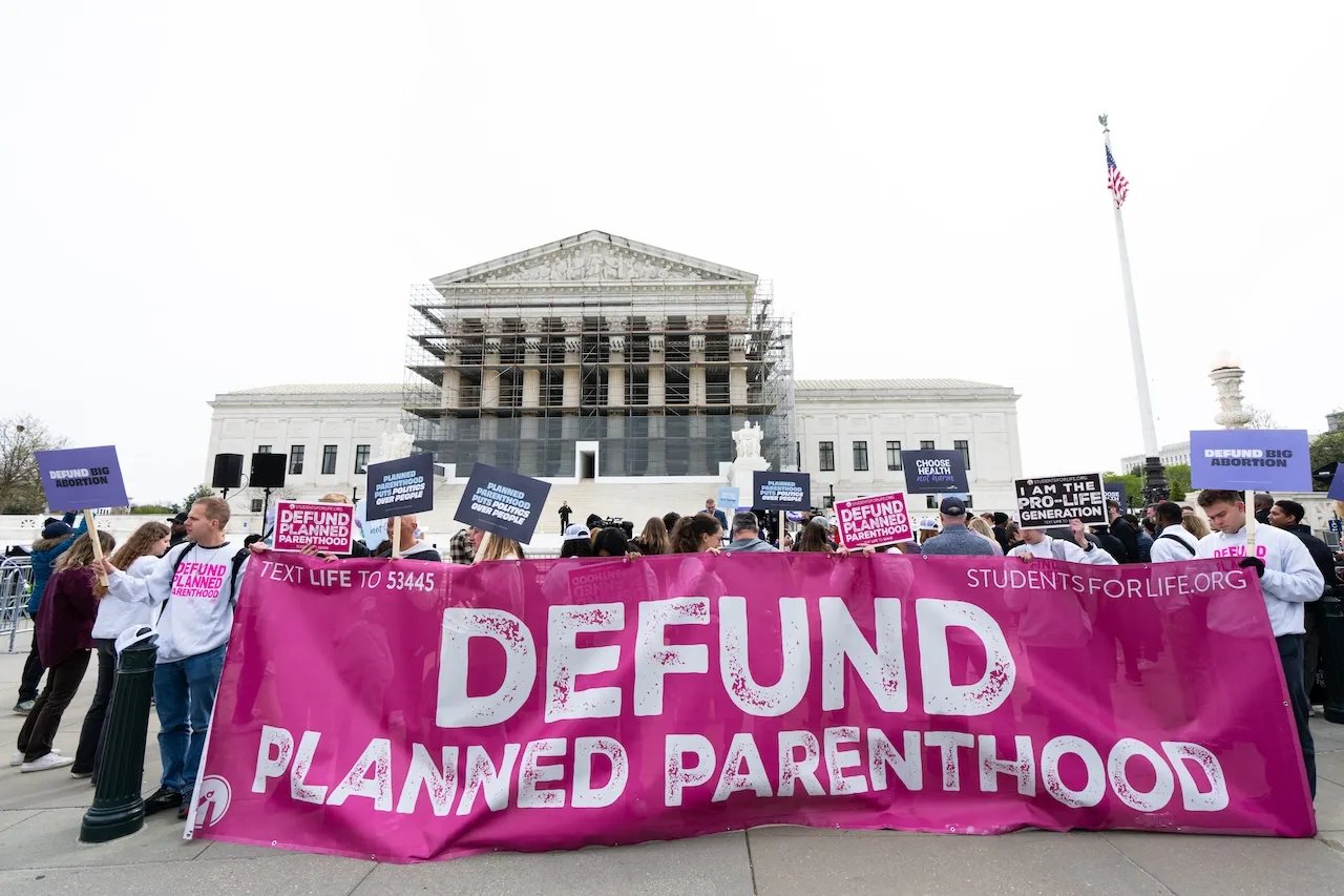 Washington Post editorial slams Obama judge for blocking ‘fair and square’ GOP defunding of Planned Parenthood