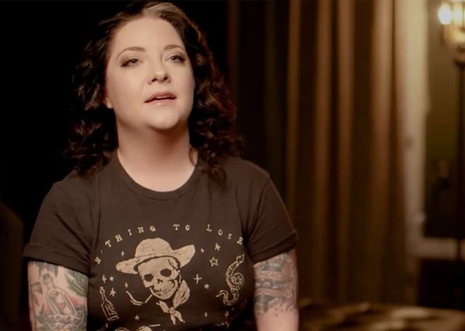 Ashley McBryde Reveals Vocal Cord Injury That Will Keep Her Silent for Days