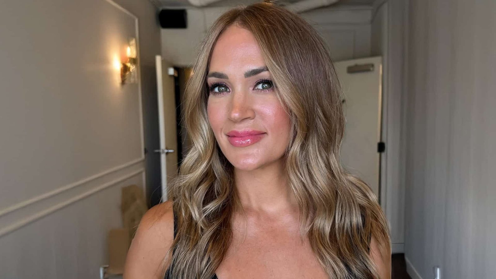 Carrie Underwood Ditches the Dye and Brings Back Her Natural Hair Color After 30 Years