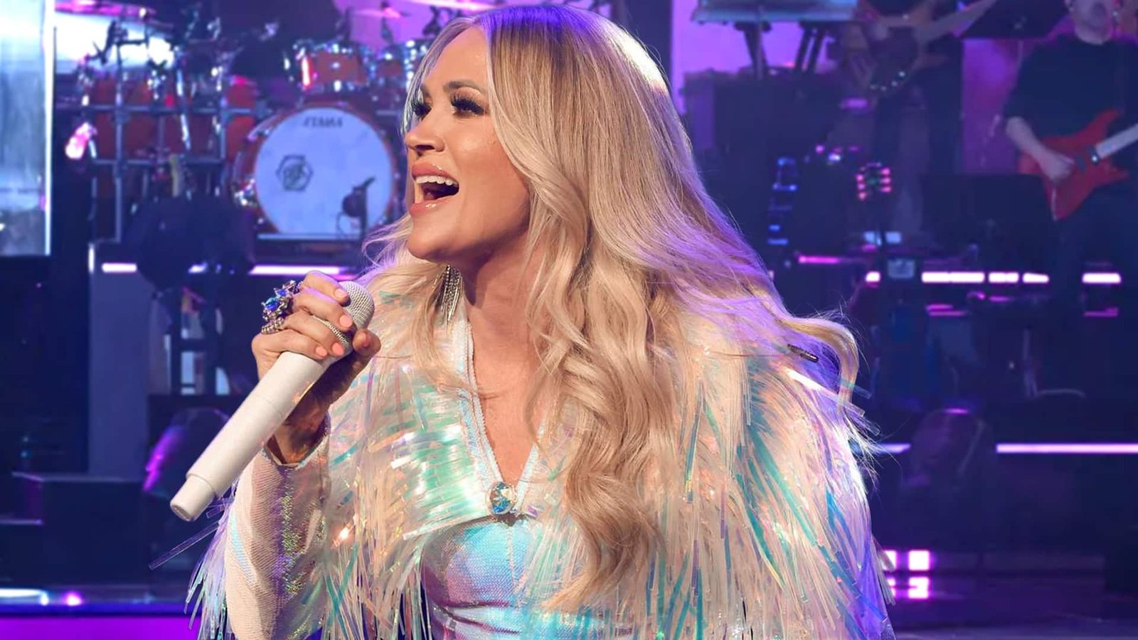 Carrie Underwood for Super Bowl Halftime Show? Fans Say It’s Long Overdue