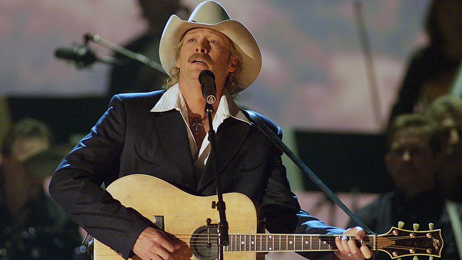 Do Artists Earn Money Performing at the Grand Ole Opry and How Do They Become Members