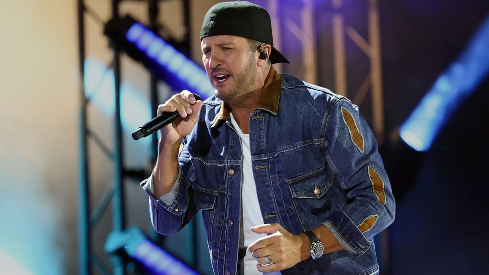 Luke Bryan Explains the Personal Decision Behind Why He Doesn’t Perform Concerts on Fridays Anymore