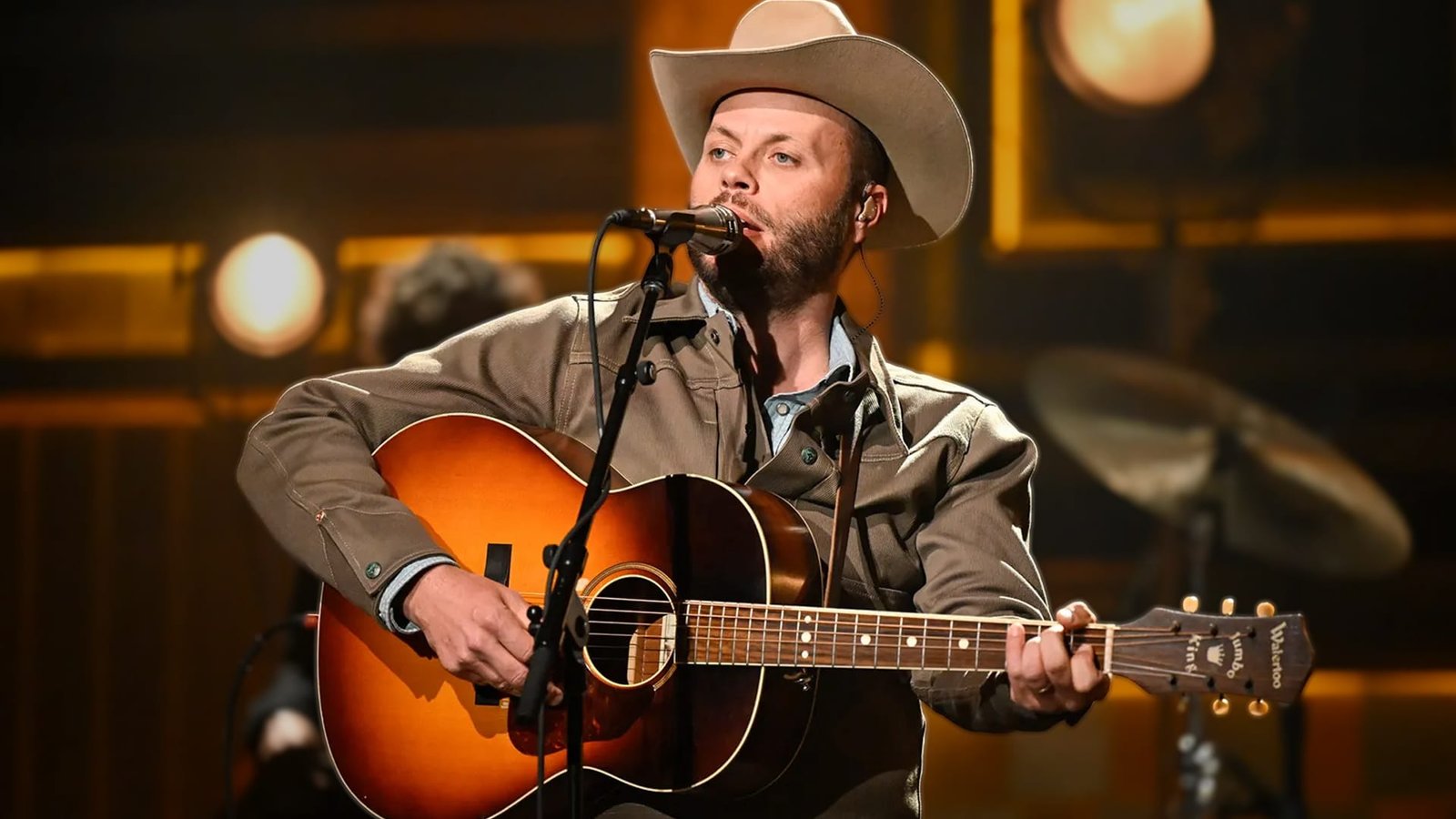 Texas Honky-Tonker Charley Crockett Takes Aim at Nashville’s System While Ripping Bro Country and Industry Hypocrisy