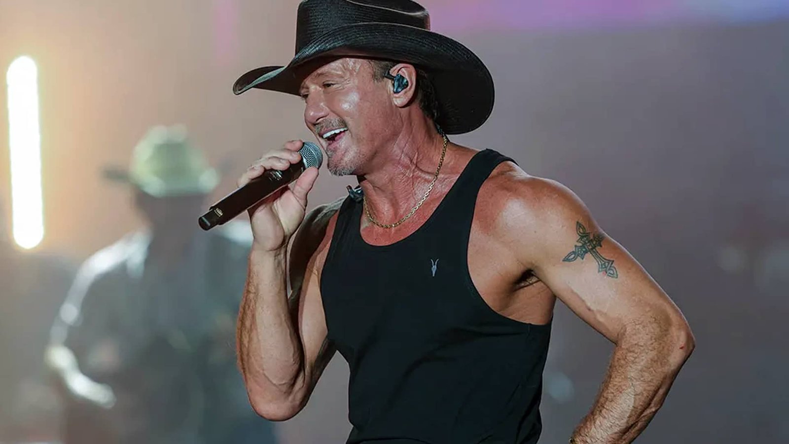 Tim McGraw Stuns Fans With Jaw-Dropping Bald Head Transformation