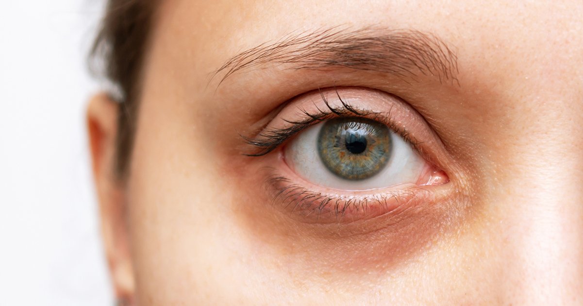 Woman sees through tooth 11 years after losing sight