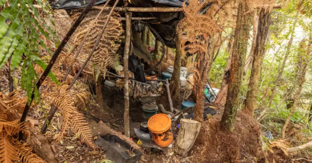 Police release shock new photos of ‘grim’ second campsite where New Zealand dad hid his three kids for 4 years