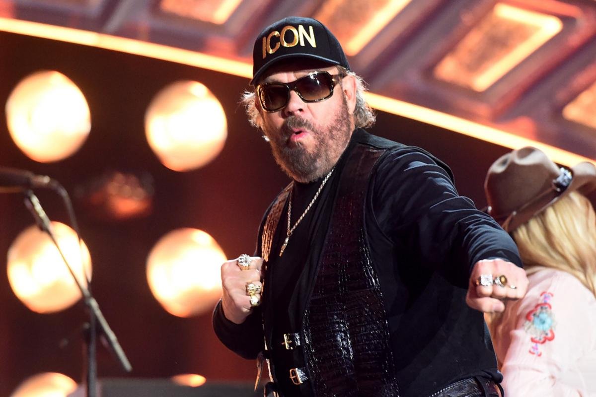 44 Years Ago Today: Hank Williams Jr. ‘Settled Down’ at No. 1