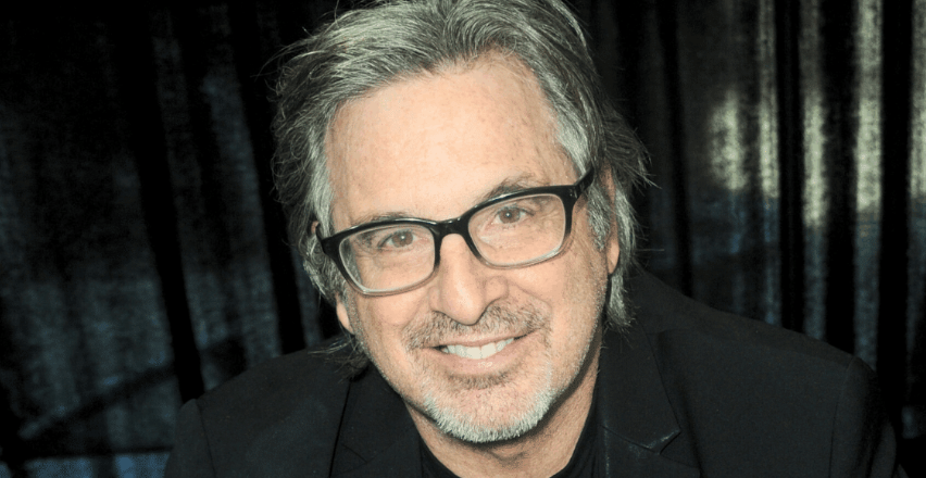 “Lizzie McGuire” & “The Long Riders” Star Robert Carradine Dies At Age 71