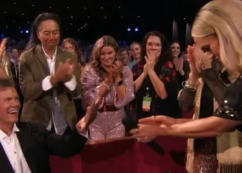 Carrie Underwood’s Heartfelt "Opry 100" Tribute to Randy Travis Moves Audience to Tears