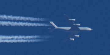 4 crew members killed in crash of American KC-135 refueling aircraft in Iraq, U.S. military confirms