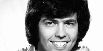 Beloved “Osmond Brother” Alan Osmond Dies At Age 76