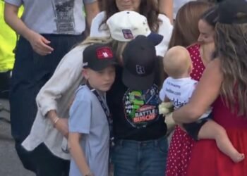 Watch The Heartwarming Moment Kyle Larson’s Son Owen Walked Up To Comfort His Friend Brexton Busch Before The Coca-Cola 600