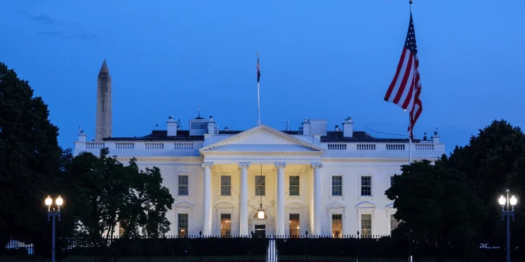 BREAKING: White House On Lockdown After “Dozens Of Gunshots” Ring Out