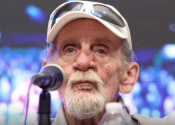 Alex Ligertwood Former Santana Vocalist Dead at 79