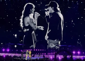 Onstage Chemistry Between Morgan Wallen And Ella Langley Has Fans Talking