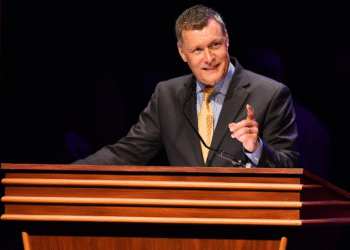 Legendary Opry Announcer Bill Cody Dies At 67
