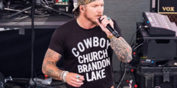 Brandon Lake Halts CMA Fest Performance To Pray For Collapsed Fan
