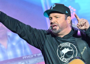 Garth Brooks Reveals 2nd Stop On 2026 Arena Tour – See Where He’s Headed