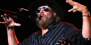 Hank Williams Jr. Suddenly Postpones Two Shows Due To Poor Air Quality