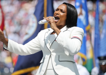 Jennifer Hudson Delivers Powerful National Anthem Ahead Of World Cup Final