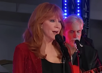 Reba McEntire Delivers Stunning Rendition Of “America The Beautiful”