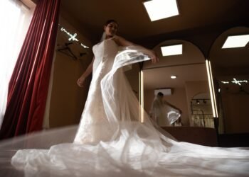 How to Choose the Perfect Wedding Dress: 10 Tips Every Bride Should Know