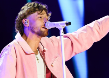 Bailey Zimmerman Apologizes Following Mid-Concert Cancelation