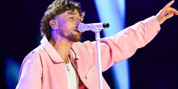 Bailey Zimmerman Apologizes Following Mid-Concert Cancelation