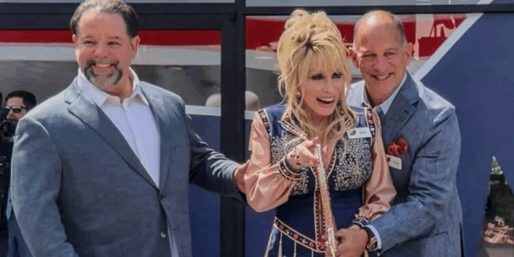 Dolly Parton’s Final Public Appearance Was At Her Tennessee Travel Stop