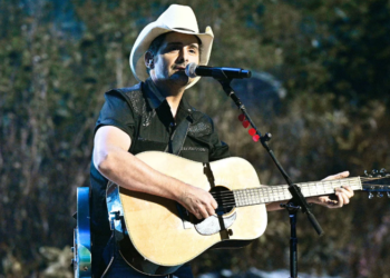 Brad Paisley Breaks Down Performing “When I Get Where I’m Going” After Dolly Parton’s Death
