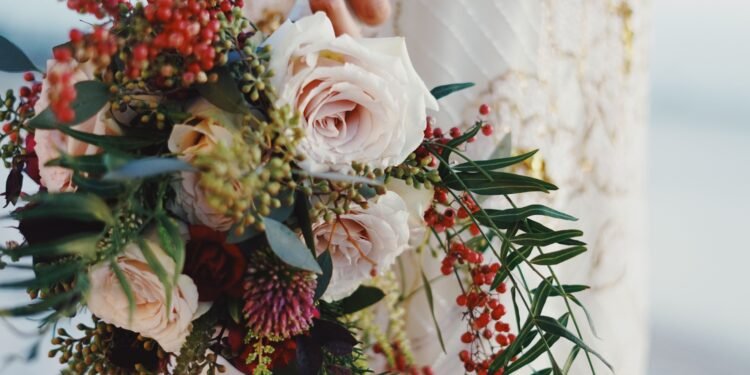 10 Romantic Wedding Bouquet Ideas Every Bride Will Love