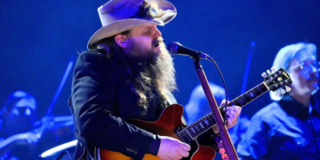 Chris Stapleton Honors Dolly Parton With Emotional Tribute