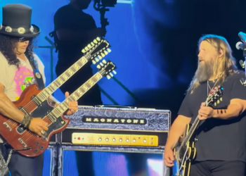 Chris Stapleton Joins Guns N’ Roses On Stage For Epic Performance Fans Never Saw Coming