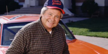 ‘The Dukes of Hazzard’ Star Ben “Cooter” Jones Has Died