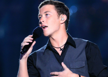 Scotty McCreery’s Forgotten Song Tells A Touching Story About A Family Bible