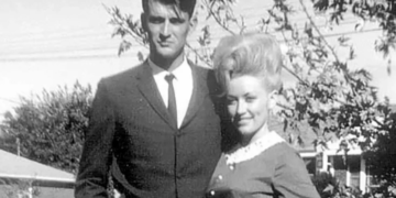 Rare Dolly Parton and Carl Dean Photos Reveal Their Private Love Story