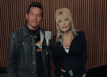 Dolly Parton Wins Posthumous Dove Award for Her Final Co-Written Song