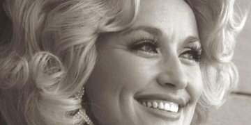 Dolly Parton’s “Jolene” Becomes The 20th Country Song In History To Surpass One Billion Streams On Spotify