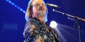 Travis Tritt Shares Health Update After Pneumonia Diagnosis as More Shows Are Canceled